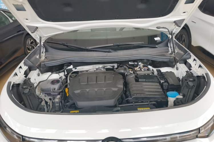 Used Volkswagen Tayron 2025 Tharu L 330TSI Two-Wheel Drive Elite City Package Engine Bay