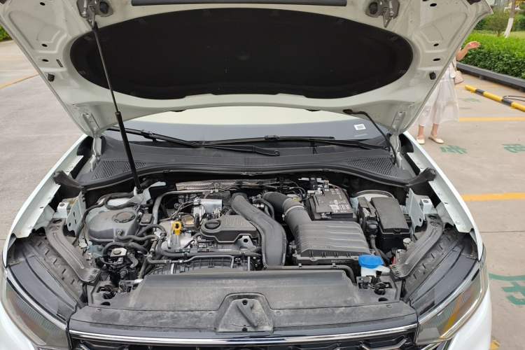 Used Volkswagen Tayron 2025 Zhongxiang Version 300TSI Engine Bay