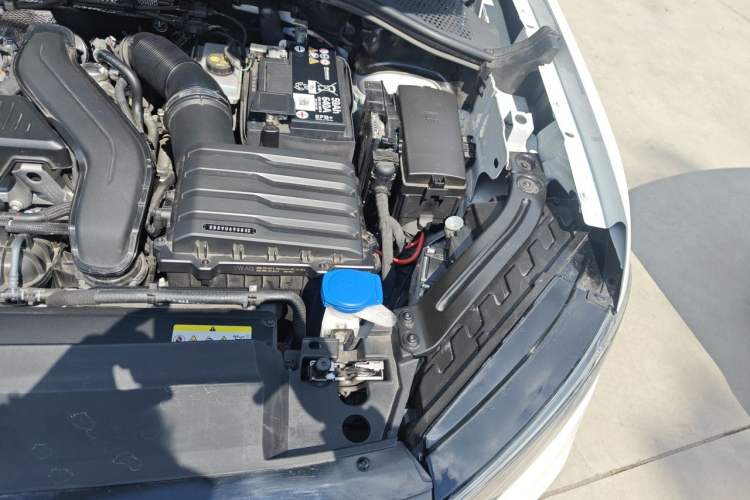 Used Volkswagen Tayron 2025 Zhongxiang Version 300TSI Engine Bay Left