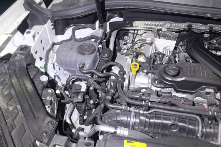 Used Volkswagen Tayron 2025 Zhongxiang Version 300TSI Engine Bay Right