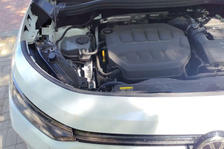 Used Volkswagen Tayron 2025 Tiguan L 330TSI Two-Wheel-Drive Elite Engine Bay Right