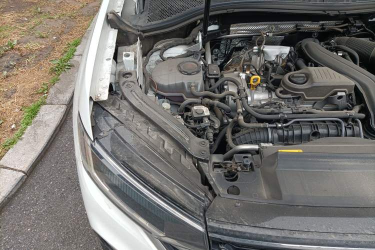 Used Volkswagen Tayron 2025 Zhongxiang Version 300TSI Engine Bay Right