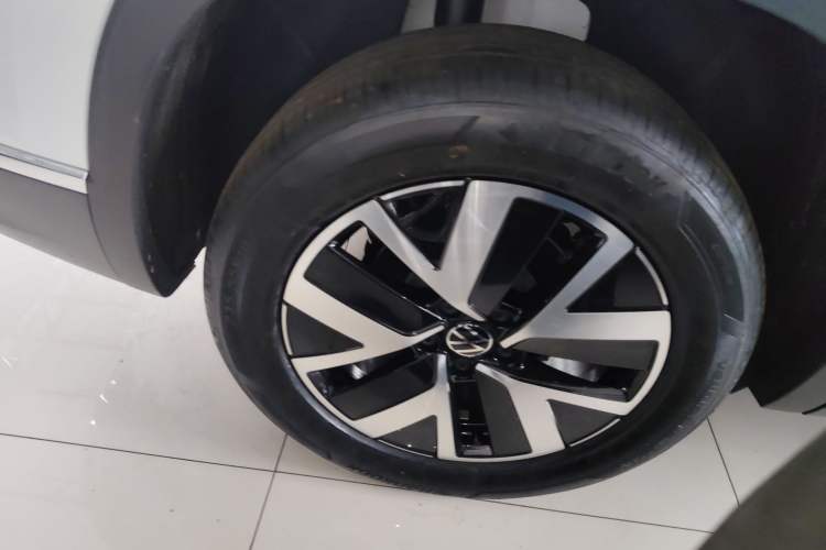 Used Volkswagen Tayron 2025 Facelifted Model, Popular Version, 300TSI Exterior 5