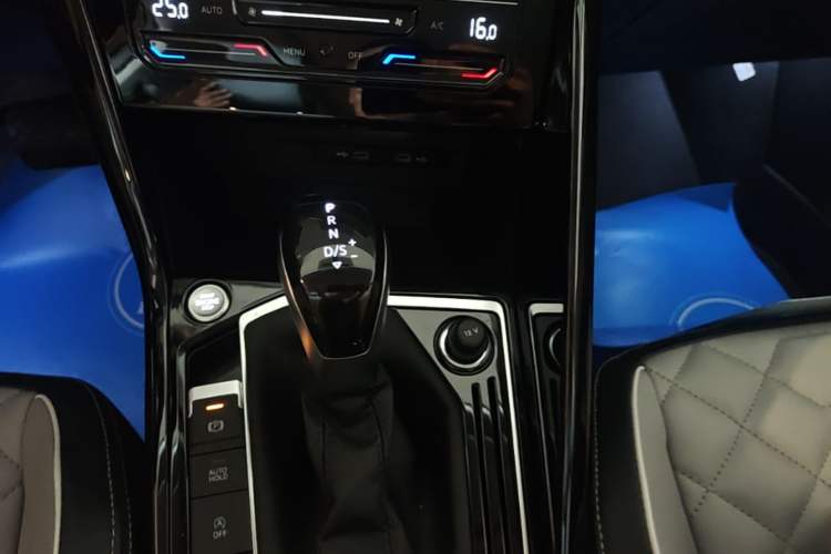 Used Volkswagen Tayron 2025 Zhongxiang Version 330TSI Gear Lever