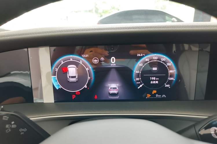 Used Volkswagen Tayron 2025 Tharu L 330TSI Two-Wheel Drive Elite City Package Instrument Cluster