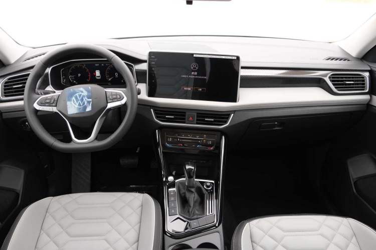 Used Volkswagen Tayron 2025 Zhongxiang Version 300TSI Interior 1
