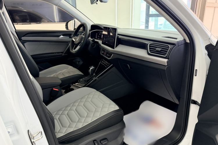 Used Volkswagen Tayron 2025 Zhongxiang Version 300TSI Interior 3
