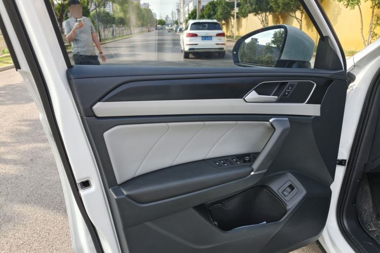 Used Volkswagen Tayron 2025 Zhongxiang Version 300TSI Interior 3