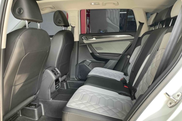 Used Volkswagen Tayron 2025 Zhongxiang Version 300TSI Interior 3