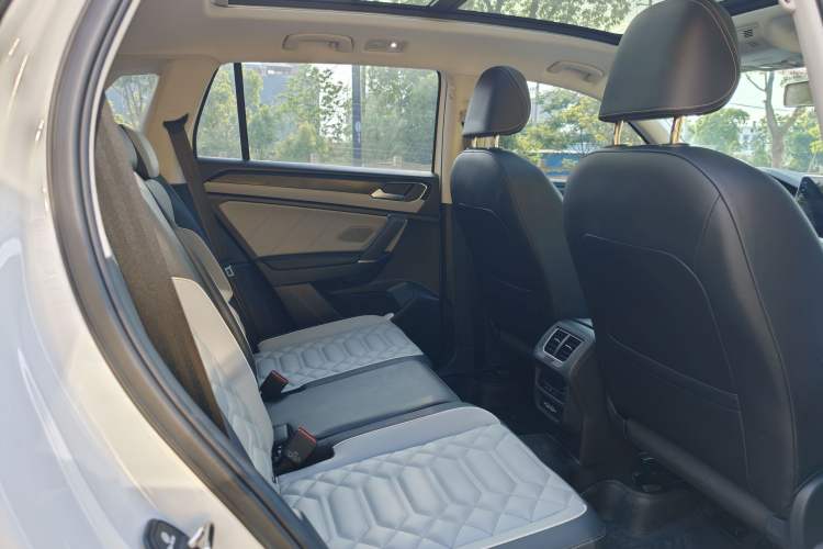 Used Volkswagen Tayron 2025 Zhongxiang Version 300TSI Interior 6