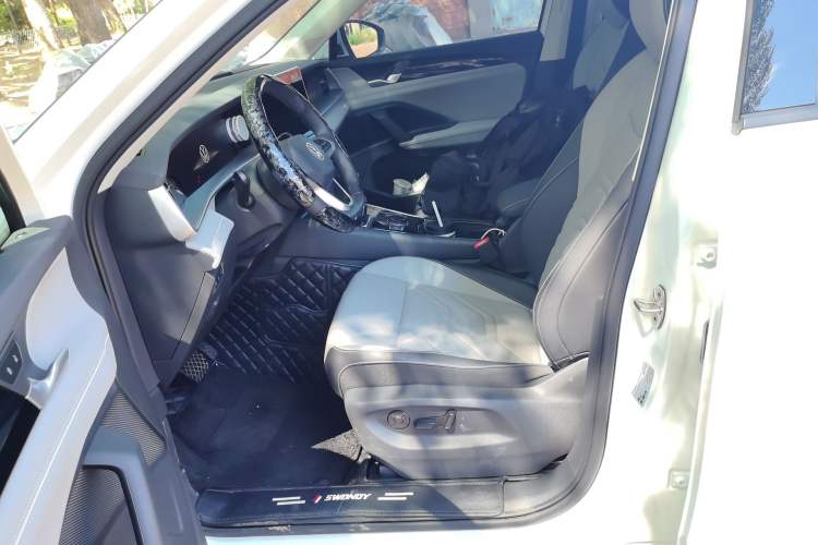 Used Volkswagen Tayron 2025 Tiguan L 330TSI Two-Wheel-Drive Elite Left Front Seat