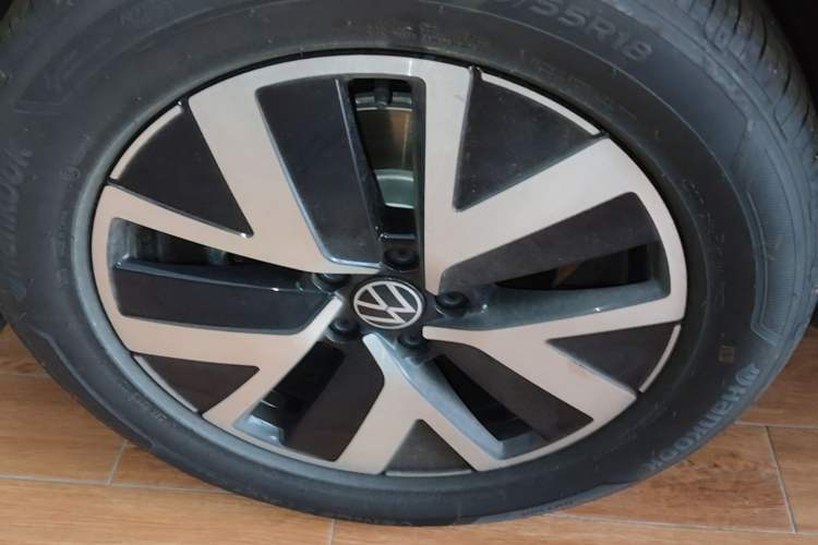 Used Volkswagen Tayron 2025 Zhongxiang Version 300TSI Left Front Wheel Hub