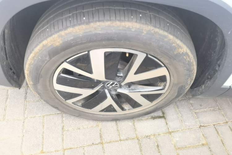 Used Volkswagen Tayron 2025 Zhongxiang Version 300TSI Left Front Wheel Hub