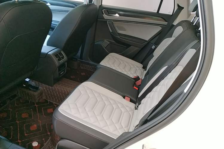 Used Volkswagen Tayron 2025 Zhongxiang Version 300TSI Left Rear Seat