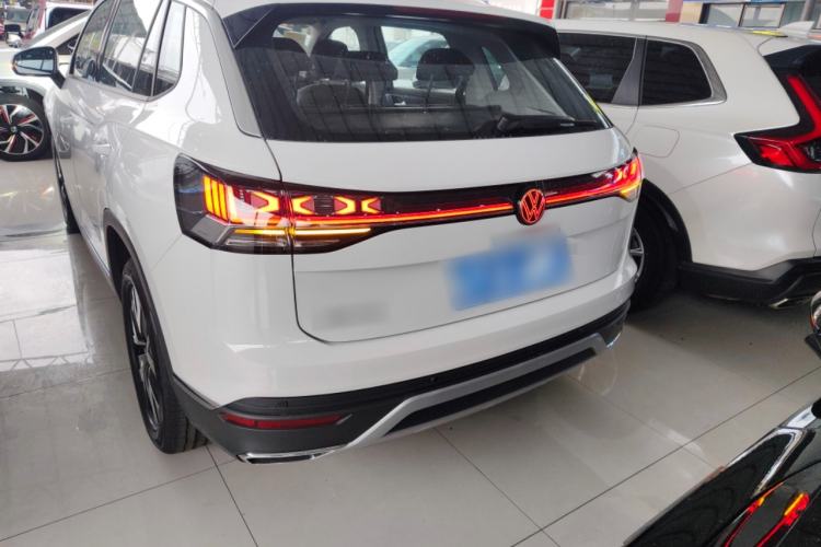Used Volkswagen Tayron 2025 Facelifted Model, Popular Version, 300TSI Rear