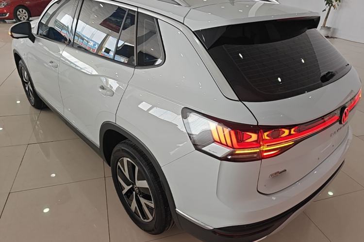 Used Volkswagen Tayron 2025 Facelifted Model, Popular Version, 300TSI Rear Left 45 Deg