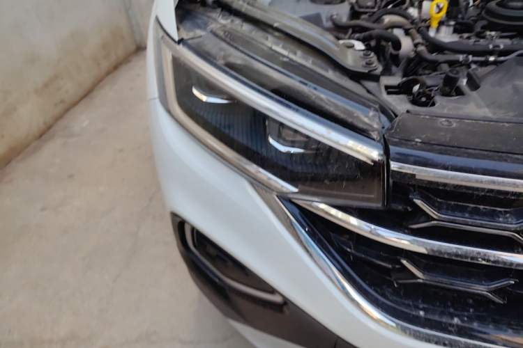 Used Volkswagen Tayron 2025 Zhongxiang Version 300TSI Right Front Headlight