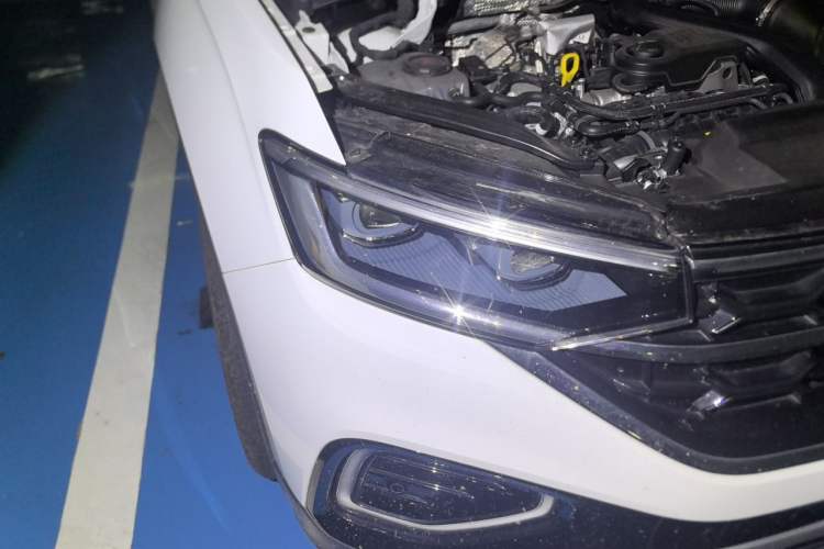 Used Volkswagen Tayron 2025 Zhongxiang Version 300TSI Right Front Headlight