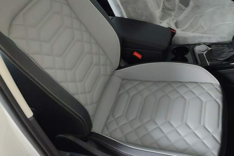 Used Volkswagen Tayron 2025 Zhongxiang Version 300TSI Right Front Seat