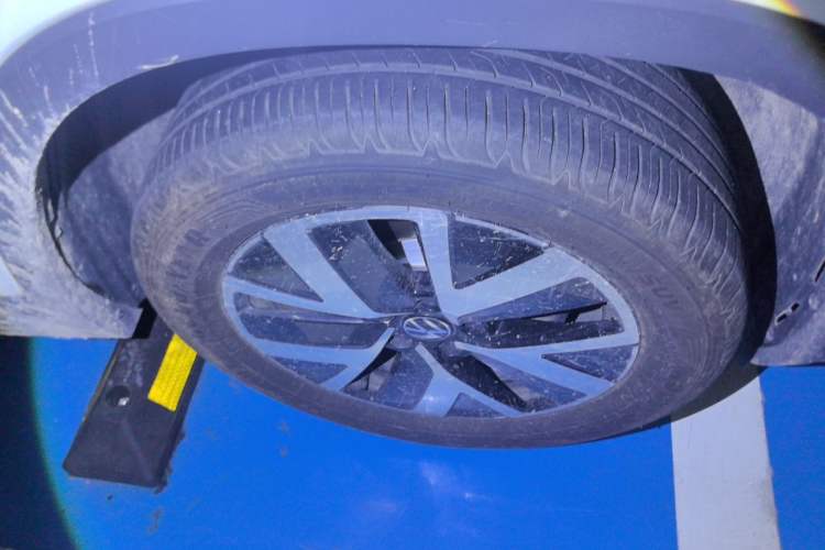 Used Volkswagen Tayron 2025 Zhongxiang Version 300TSI Right Front Wheel Hub