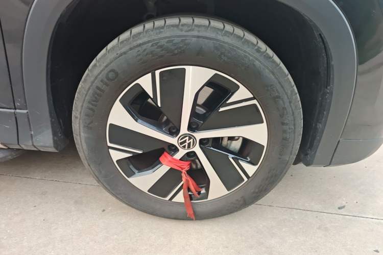 Used Volkswagen Tayron 2025 Tiguan L 330TSI Two-Wheel-Drive Elite Right Front Wheel Hub