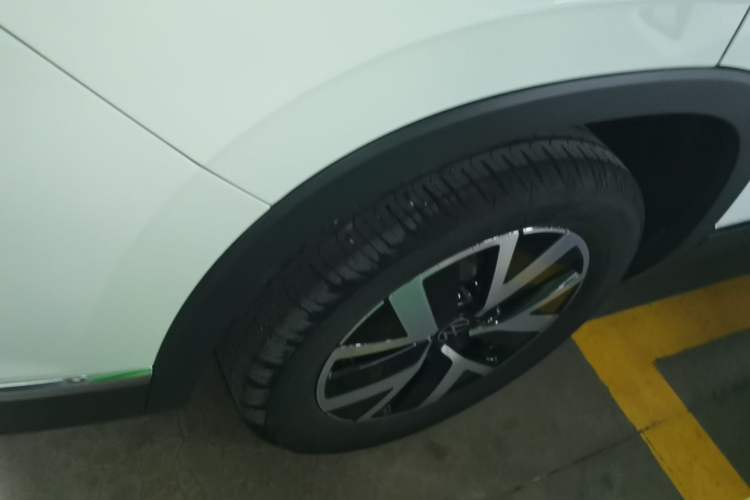 Used Volkswagen Tayron 2025 Zhongxiang Version 300TSI Right Rear Wheel Hub