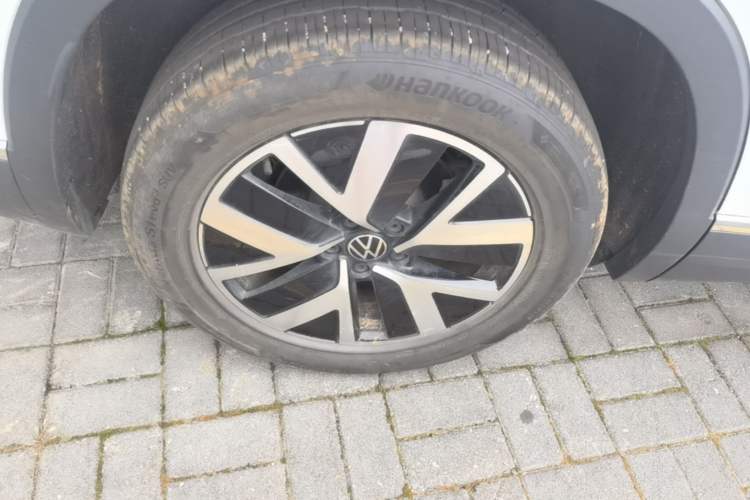 Used Volkswagen Tayron 2025 Zhongxiang Version 300TSI Right Rear Wheel Hub
