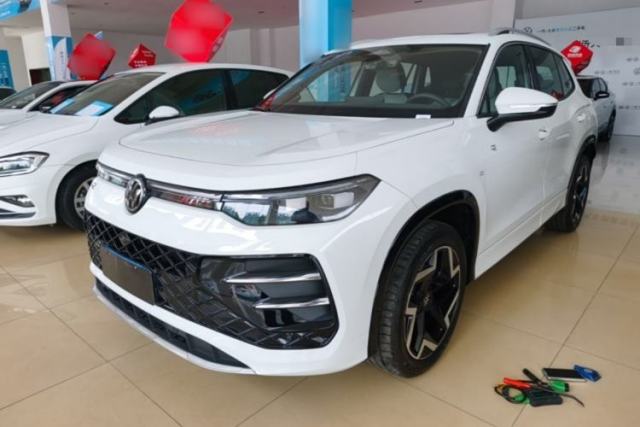 Used Volkswagen Tayron 2025 Tharu L 330TSI Two-Wheel Drive Elite City Package