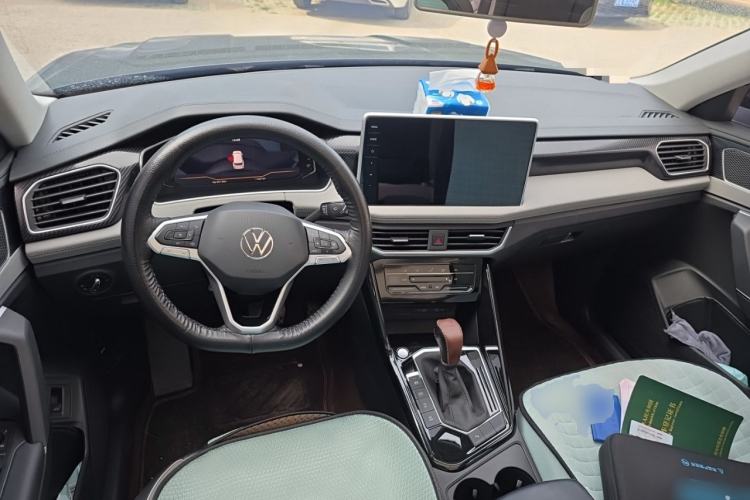 Used Volkswagen Tayron 2026 Model, 30 Million Vehicles Selected Version, 300TSI Center Console