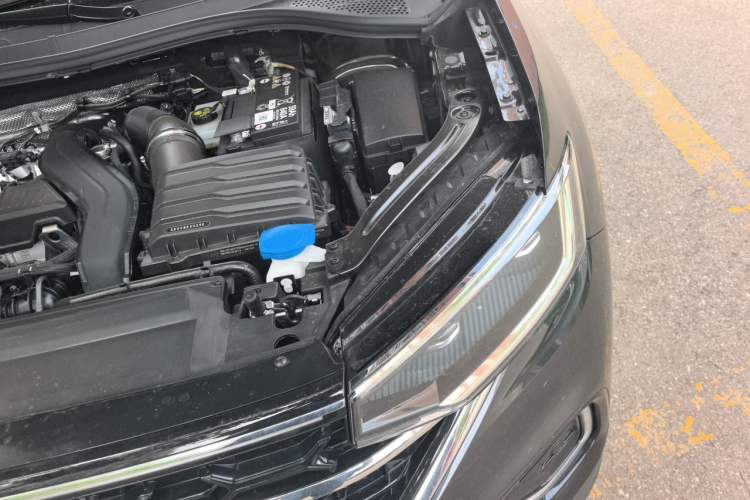 Used Volkswagen Tayron 2026 Model, 30 Million Vehicles Selected Version, 300TSI Engine Bay Left