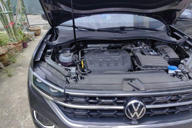 Used Volkswagen Tayron 2026 Model, 30 Million Vehicles Selected Version, 330TSI Engine Bay Right