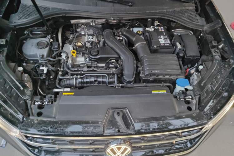 Used Volkswagen Tayron 2026 Model, 30 Million Vehicles Selected Version, 300TSI Engine Bay
