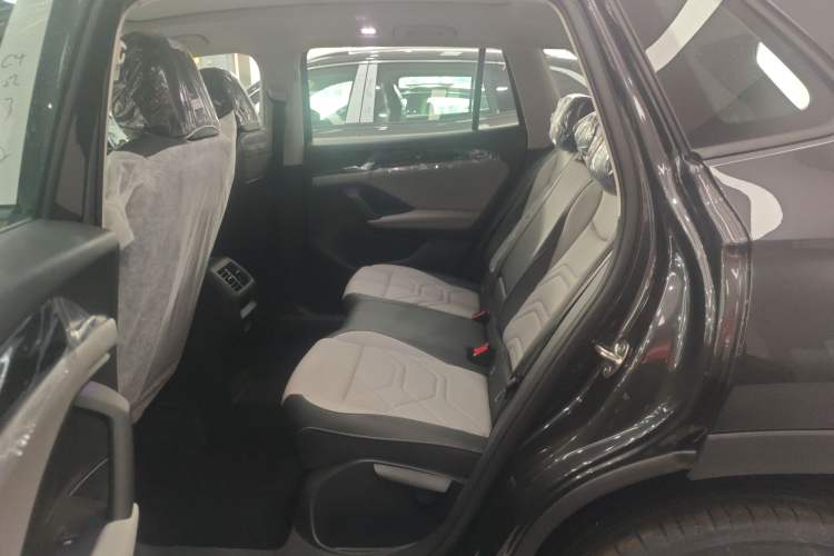 Used Volkswagen Tayron 2026 Model, Tharu L 330TSI Two-Wheel Drive Elite Interior 1