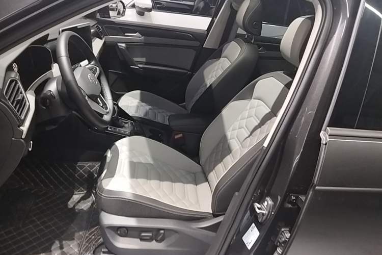 Used Volkswagen Tayron 2026 Model, 30 Million Vehicles Selected Version, 300TSI Left Front Seat