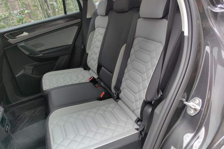 Used Volkswagen Tayron 2026 Model, 30 Million Vehicles Selected Version, 330TSI Left Rear Seat