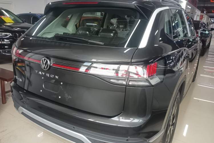 Used Volkswagen Tayron 2026 Model, 30 Million Vehicles Selected Version, 300TSI Rear Right 45 Deg