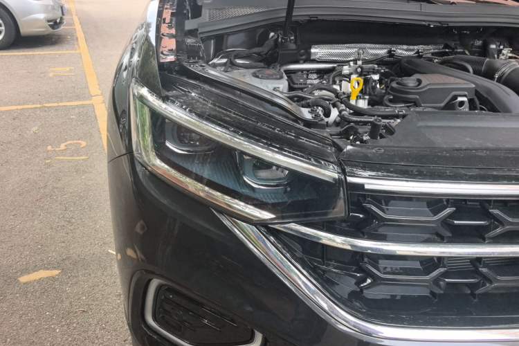Used Volkswagen Tayron 2026 Model, 30 Million Vehicles Selected Version, 300TSI Right Front Headlight