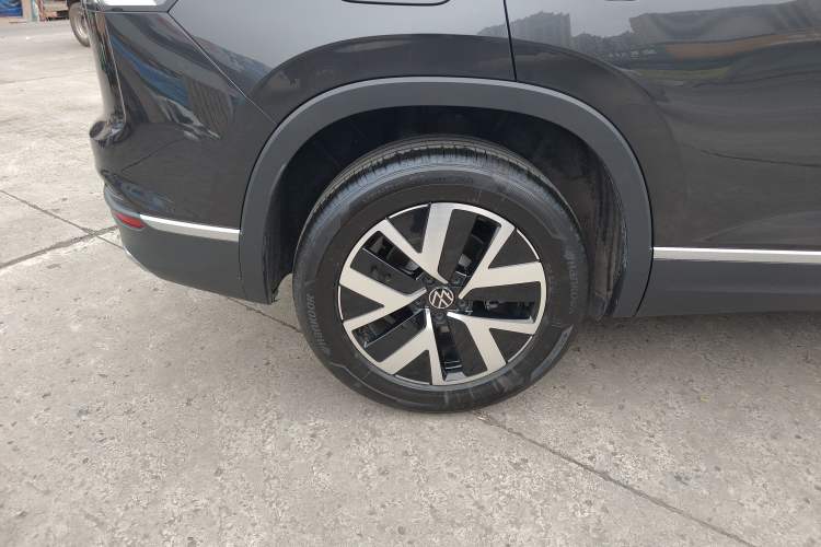 Used Volkswagen Tayron 2026 Model, 30 Million Vehicles Selected Version, 300TSI Right Rear Wheel Hub