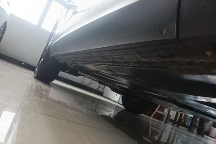 Used Volkswagen Tayron 2026 Model, 30 Million Vehicles Selected Version, 300TSI Right Side Sill