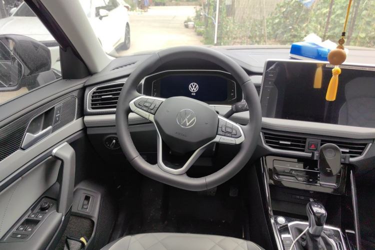 Used Volkswagen Tayron 2026 Model, 30 Million Vehicles Selected Version, 330TSI Steering Wheel
