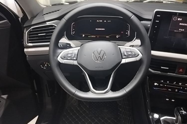 Used Volkswagen Tayron 2026 Model, 30 Million Vehicles Selected Version, 300TSI Steering Wheel