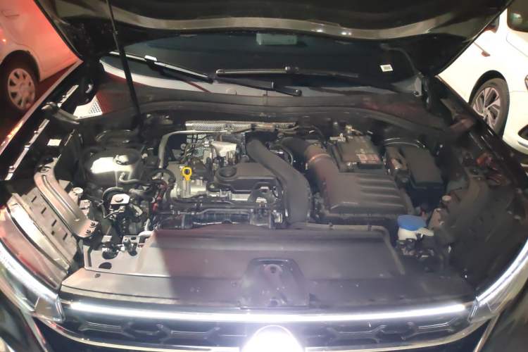 Used Volkswagen Tayron 2026 Model, 30 Million Vehicles Selected Version, 300TSI Engine Bay