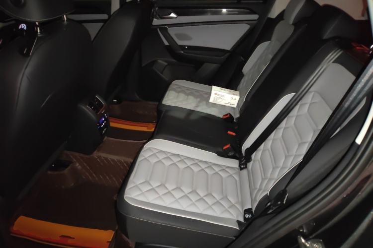 Used Volkswagen Tayron 2026 Model, 30 Million Vehicles Selected Version, 300TSI Left Rear Seat