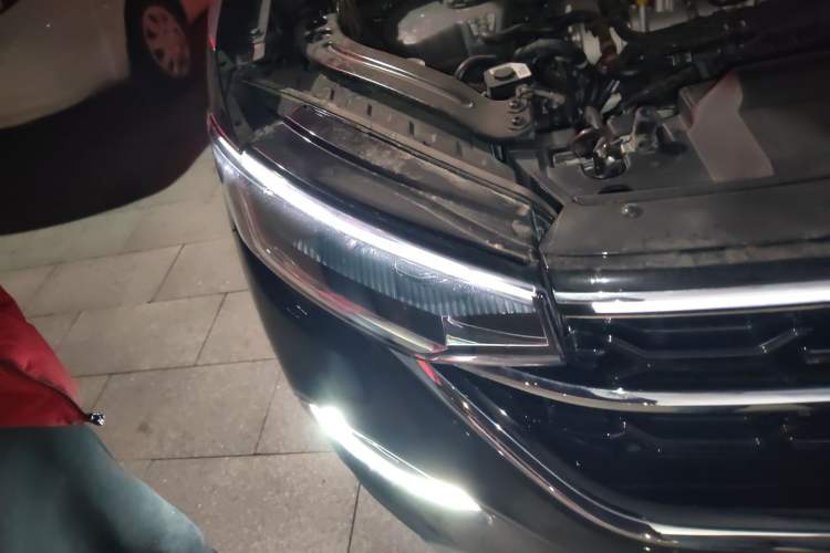 Used Volkswagen Tayron 2026 Model, 30 Million Vehicles Selected Version, 300TSI Right Front Headlight
