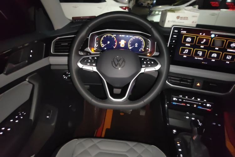 Used Volkswagen Tayron 2026 Model, 30 Million Vehicles Selected Version, 300TSI Steering Wheel