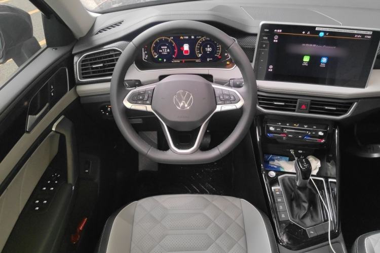 Used Volkswagen Tayron 2026 Model, 30 Million Vehicles Selected Version, 300TSI Steering Wheel
