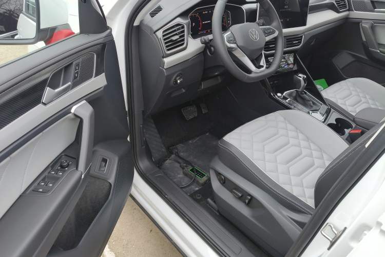 Used Volkswagen Tayron 2026 Model, 30 Million Vehicles Selected Version, 300TSI Driver Seat