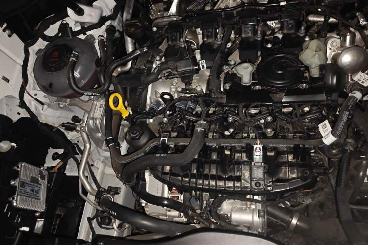 Used Volkswagen Tayron 2026 Model, 30 Million Vehicles Selected Version, 330TSI Engine Bay Right