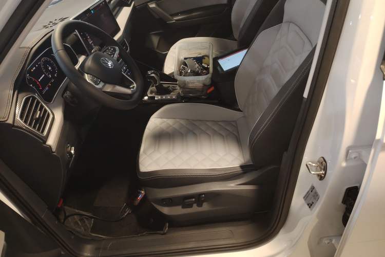Used Volkswagen Tayron 2026 Model, 30 Million Vehicles Selected Version, 300TSI Left Front Seat
