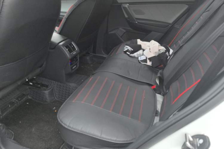 Used Volkswagen Tayron 2026 Model, 30 Million Vehicles Selected Version, 300TSI Left Rear Seat